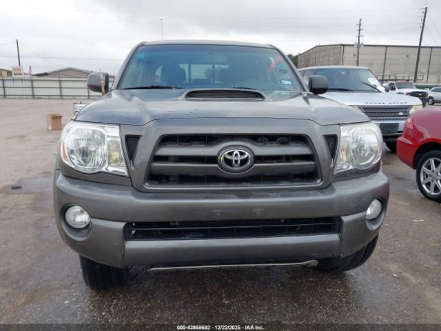 Toyota Tacoma Prerunner V6 Image 14