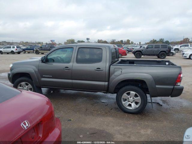Toyota Tacoma Prerunner V6 Image 4