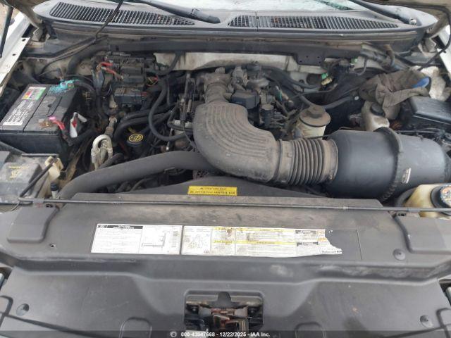 Ford Expedition Image 6