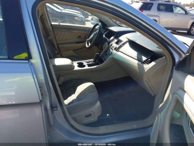 Ford Taurus Se Image 4