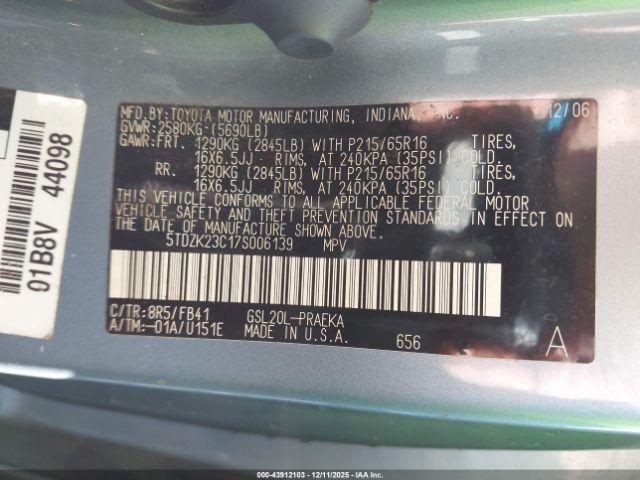 Toyota Sienna Ce Image 3