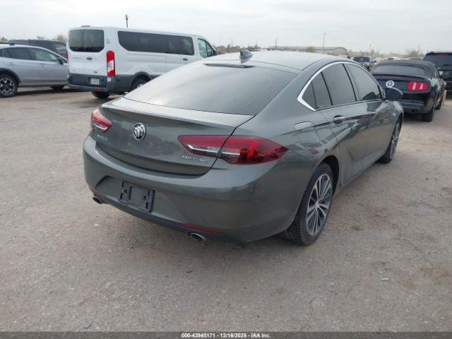 Buick Regal Sportback Essence Image 2