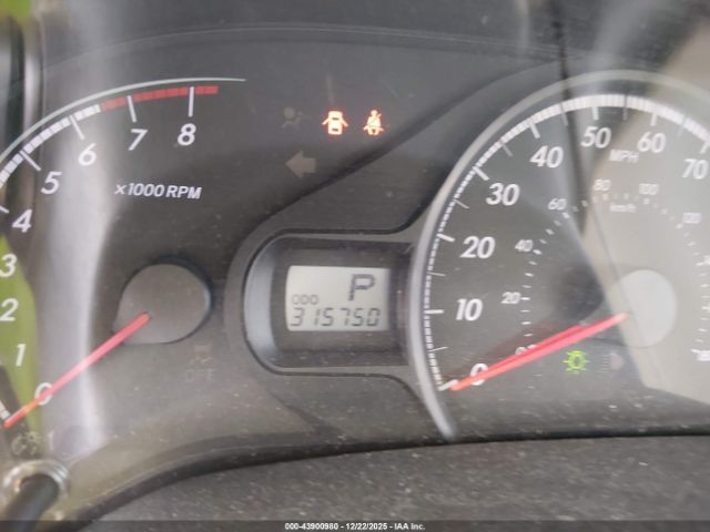 Toyota Sienna Le V6 8 Passenger Image 5