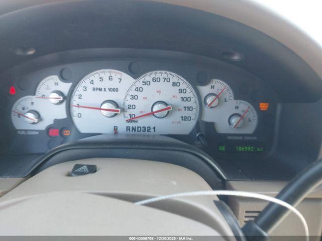 Mercury Mountaineer Image 4