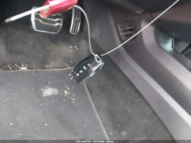 Ford Fusion Titanium Image 16