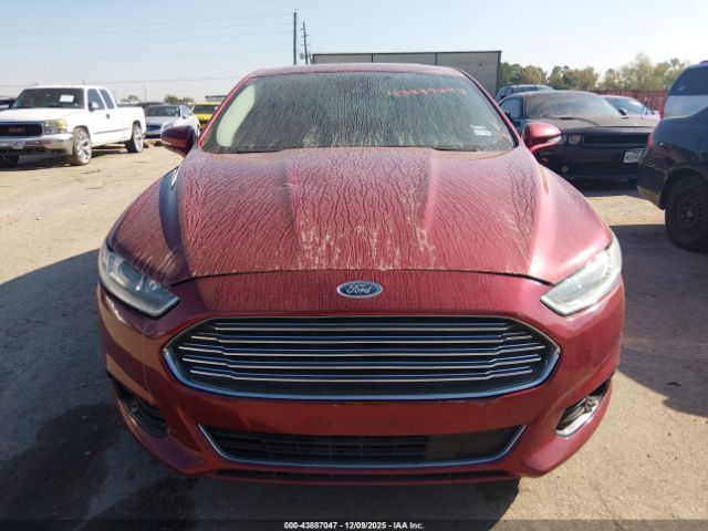 Ford Fusion Titanium Image 11