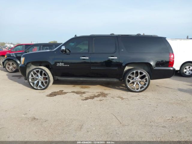 Chevrolet Suburban 1500 Lt Image 16