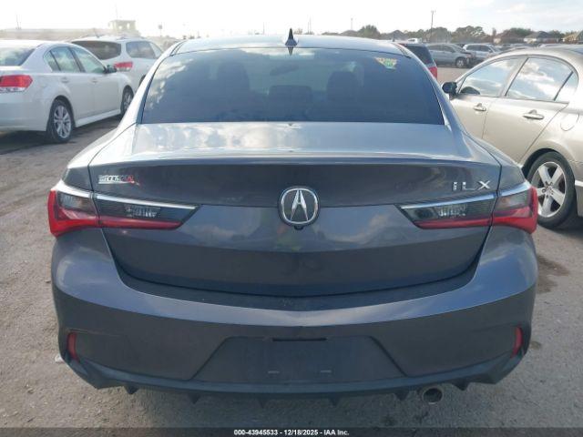 Acura ILX Standard Image 8
