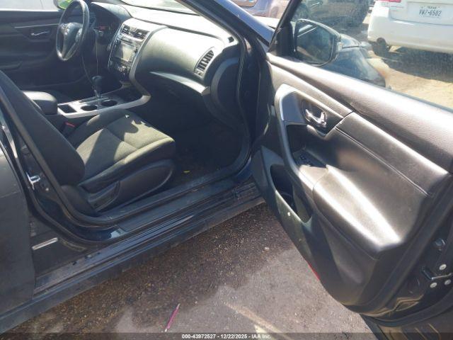 Nissan Altima 2.5 Sv Image 10