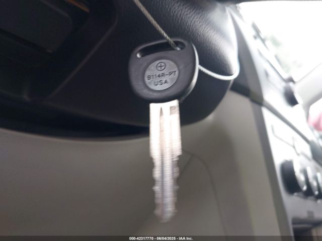 Saturn Vue 4-cyl Xe Image 11