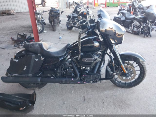 Harley-Davidson Flhxs Street Glide Special Image 10