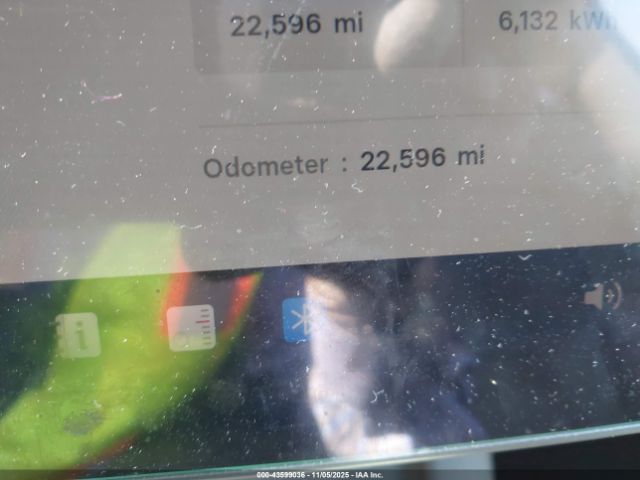 Tesla Model Y Performance Dual Motor All-wheel Drive Image 2