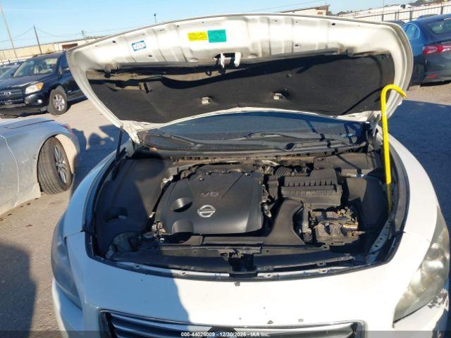 Nissan Maxima 3.5 S Image 6