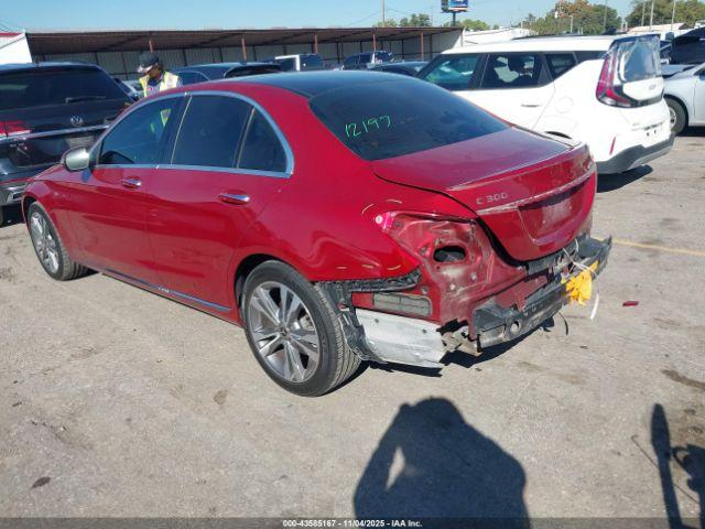 Mercedes-Benz C-Class 4matic Image 14