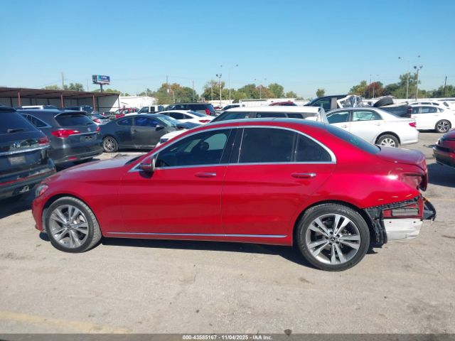 Mercedes-Benz C-Class 4matic Image 17