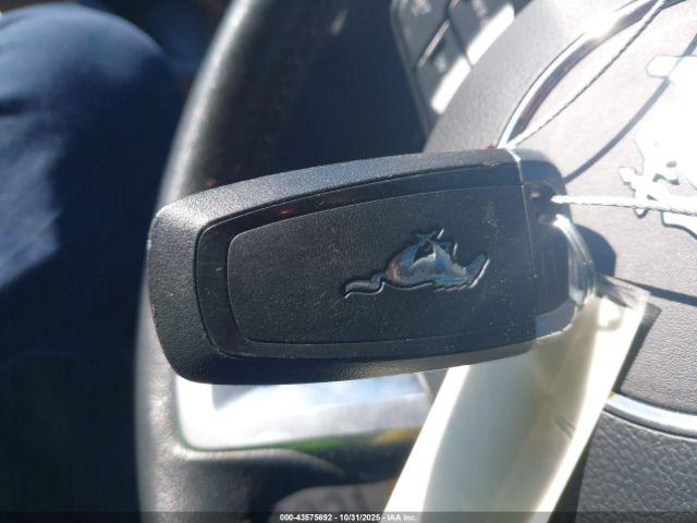 Ford Mustang Ecoboost Fastback Image 7