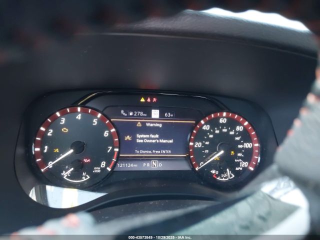 Nissan Frontier Pro-4x 4x4 Image 3