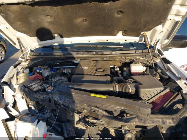 Nissan Frontier Pro-4x 4x4 Image 5