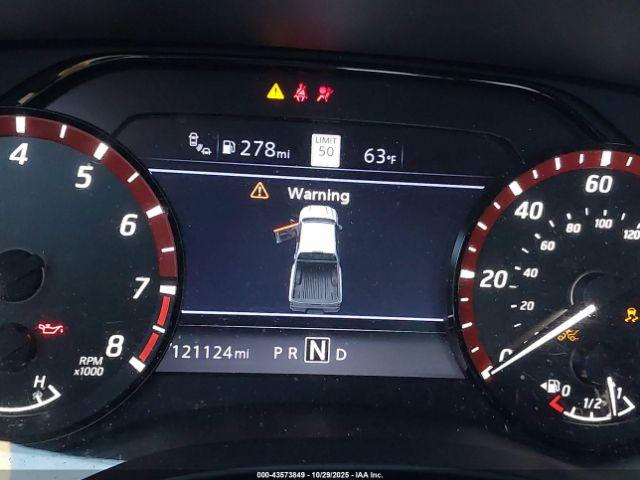 Nissan Frontier Pro-4x 4x4 Image 13