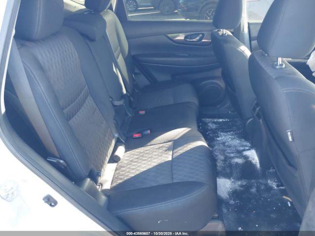 Nissan Rogue S Image 9