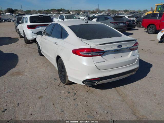 Ford Fusion Titanium Image 11