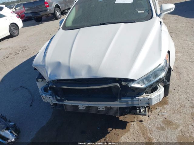 Ford Fusion Titanium Image 15