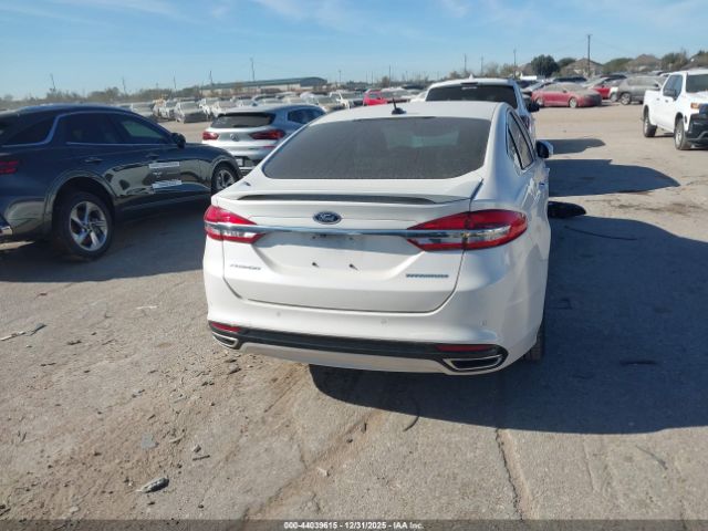 Ford Fusion Titanium Image 12