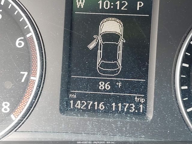 Volkswagen Passat 1.8t Se Image 10