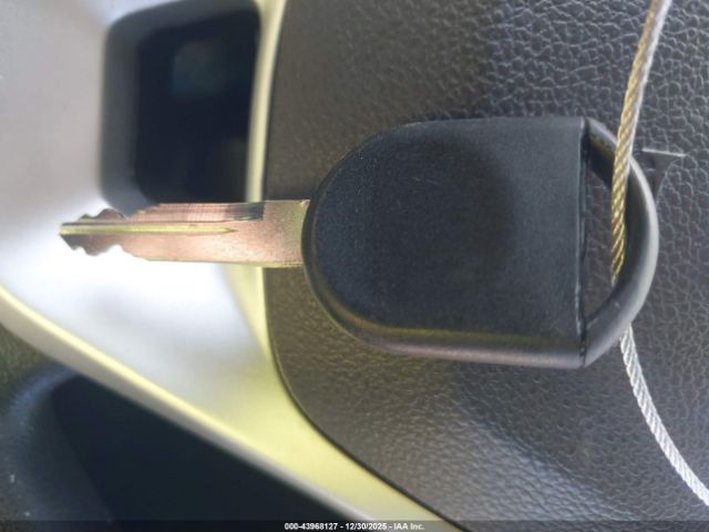 Ford Explorer Image 3