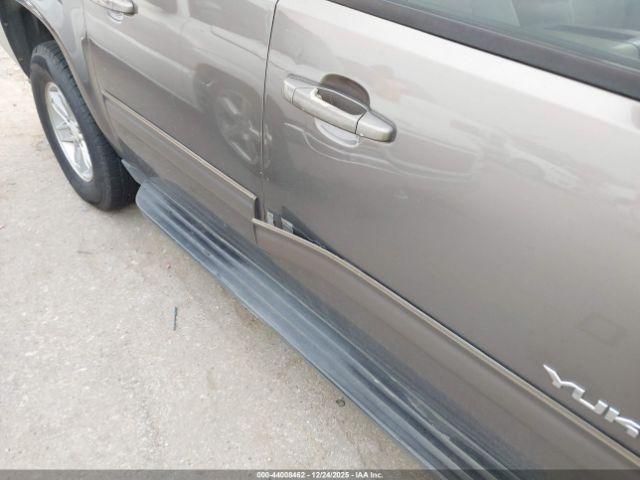 GMC Yukon Slt Image 16