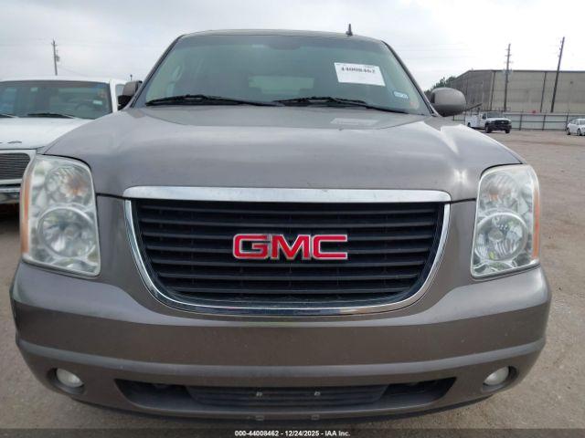 GMC Yukon Slt Image 2