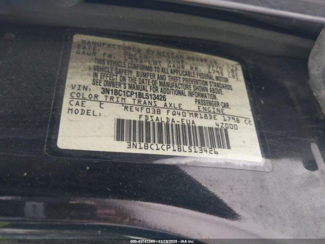 Nissan Versa 1.8s Image 8