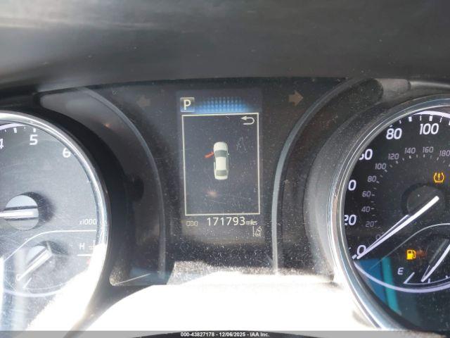 Toyota Camry Se Image 15