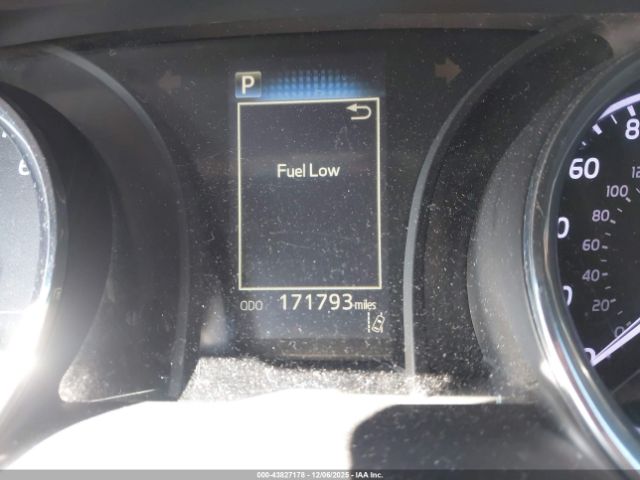 Toyota Camry Se Image 5