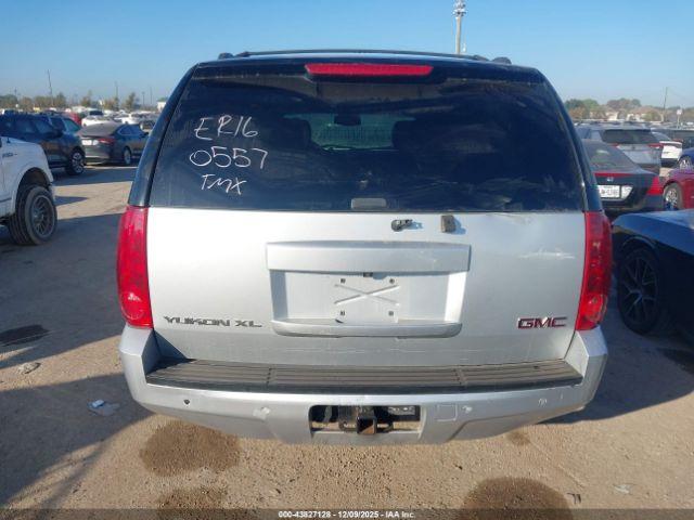 GMC Yukon Slt Image 2