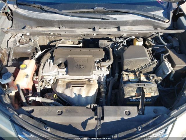 Toyota RAV4 Le Image 14