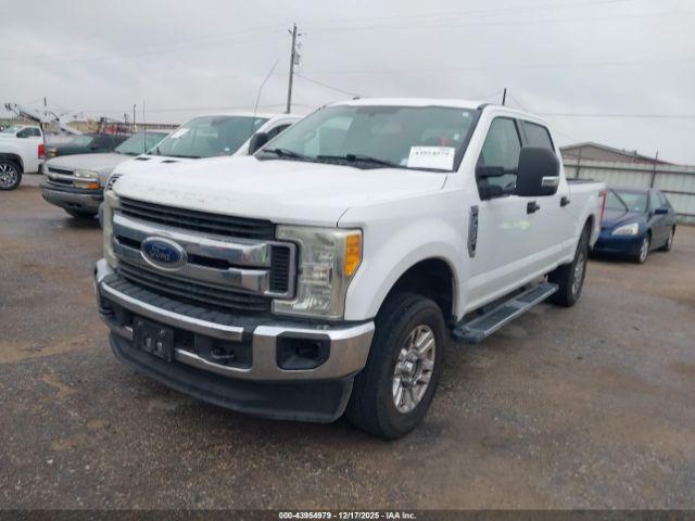 Ford F-250 Xlt Image 14