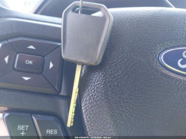 Ford F-250 Xlt Image 5