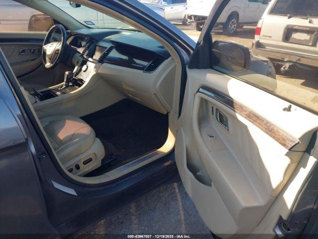 Ford Taurus Limited Image 9