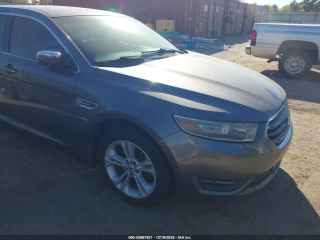 Ford Taurus Limited Image 11