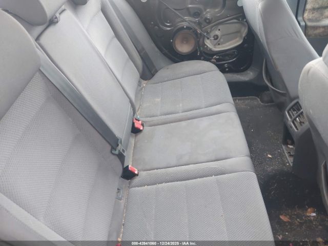 Volkswagen Rabbit S Image 9