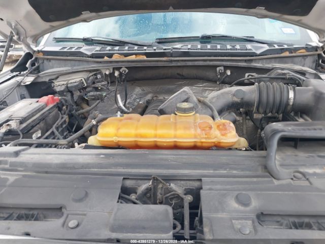 Ford F-150 Platinum Image 16