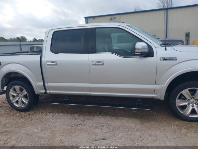 Ford F-150 Platinum Image 13