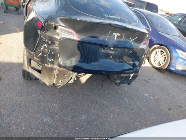 Tesla Model Y Long Range Dual Motor All-wheel Drive Image 6