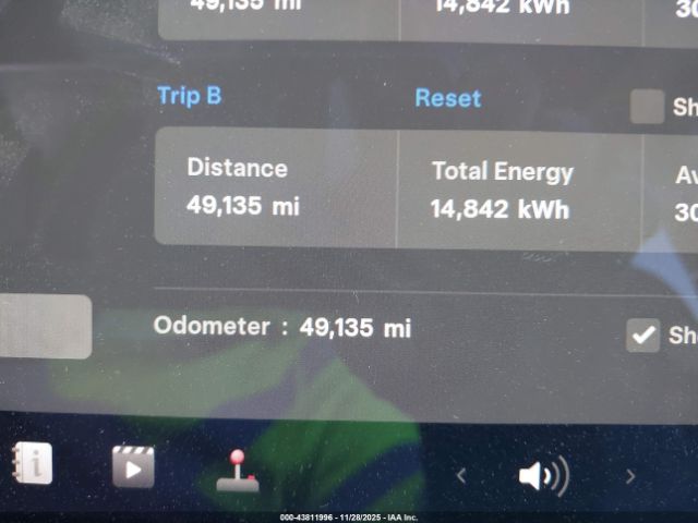 Tesla Model Y Long Range Dual Motor All-wheel Drive Image 13
