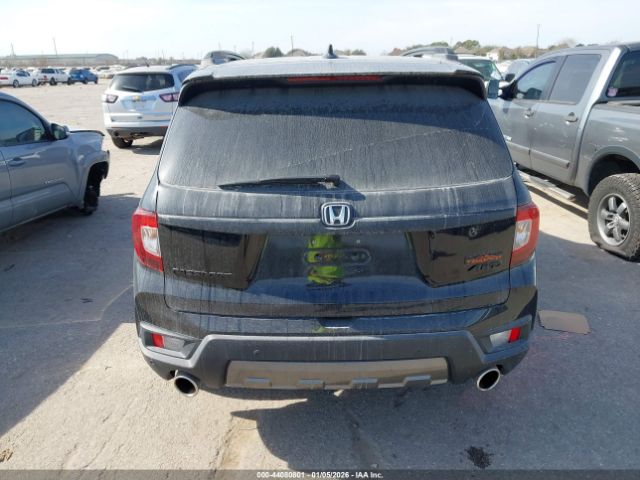 Honda Passport Awd Trailsport Image 11