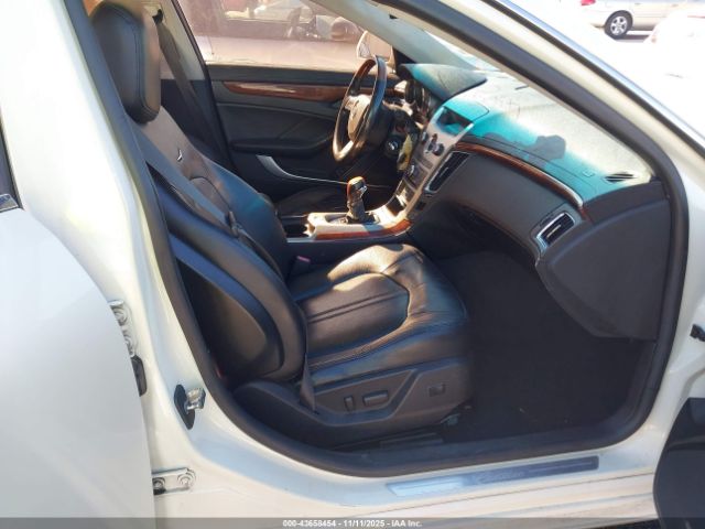 Cadillac CTS Standard Image 8