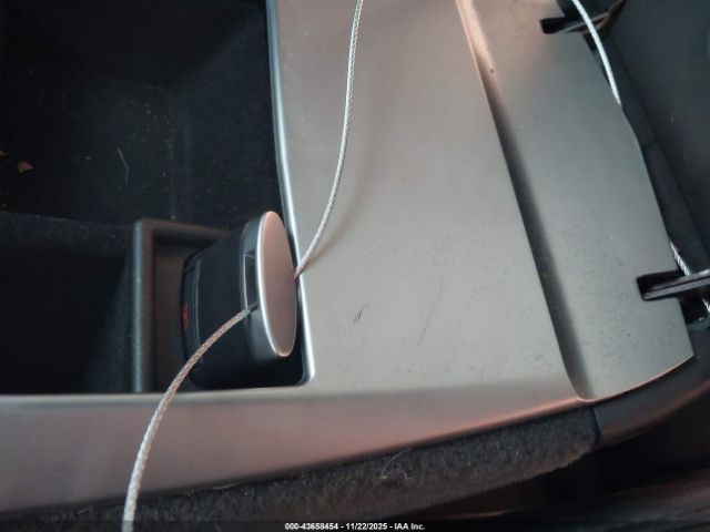 Cadillac CTS Standard Image 2