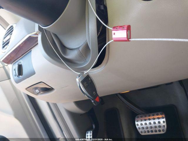 Mercedes-Benz G-Class 4matic Image 10