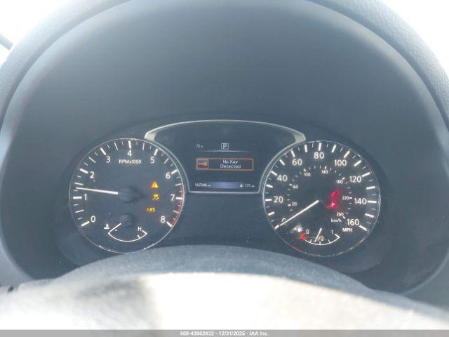 Nissan Altima Image 3